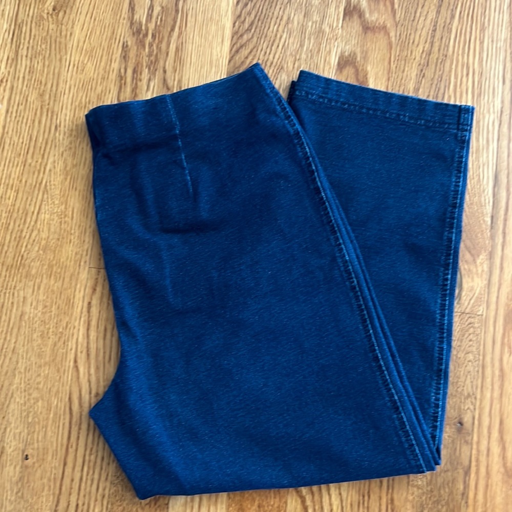 J Jill, pure Jill indigo cropped pull on pants size small 98% cotton, 4% spandex